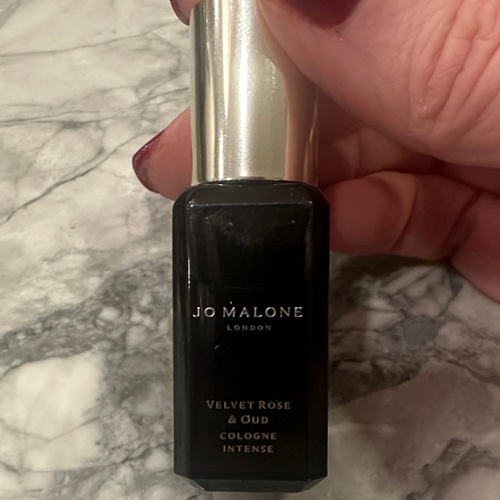 Jo Malone Velvet Rose & Oud Cologne Intense - Picture 2 of 5